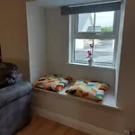 Stunning New 3 Bed Townhouse 別荘 *