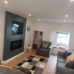 別荘 Stunning New 3 Bed Townhouse *