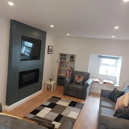 Tatil Evi Stunning New 3 Bed Townhouse *